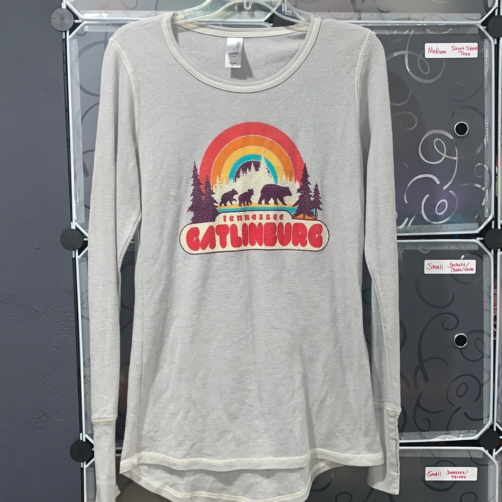 EUC Gatlinburg retro thermal vacay large slim top